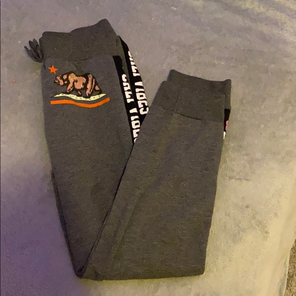 Grey Cali vibe sweats